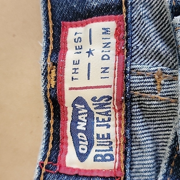Old Navy Size 6 Bootcut Raw / Chewed Hem Medium Wash Blue Jean, Gently Used Cond - Picture 2 of 15